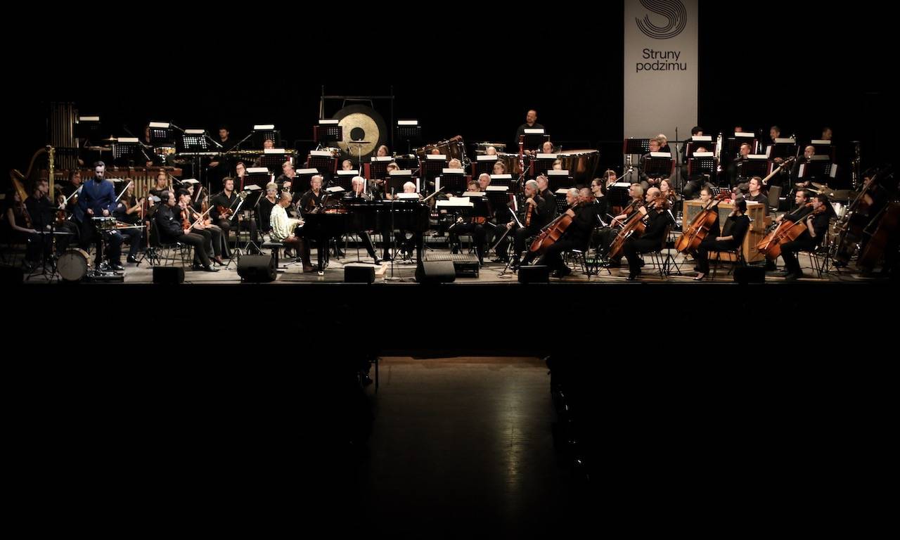 Laura Mvula doprovázená Brněnskou filharmonií přivezla do pražského Fora Karlín unikátní zážitek