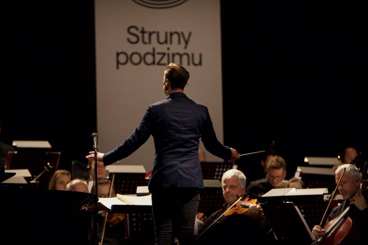 Laura Mvula doprovázená Brněnskou filharmonií přivezla do pražského Fora Karlín unikátní zážitek