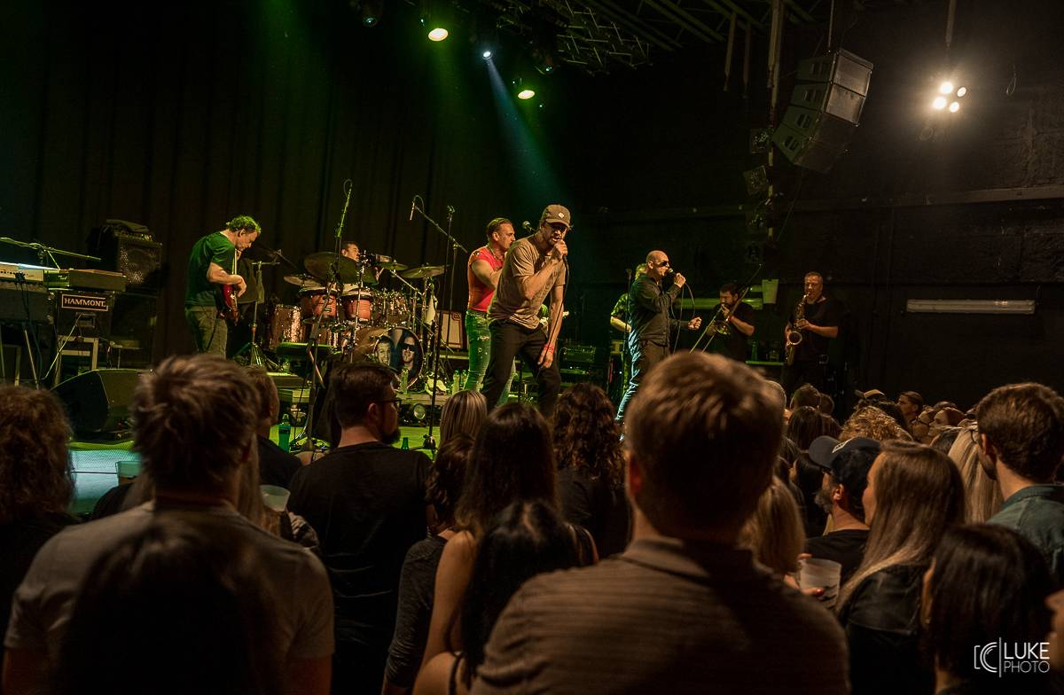 J.A.R. slavili třicetiny v Brně. Flédu se svou funkovou energií dobyli hned dvakrát