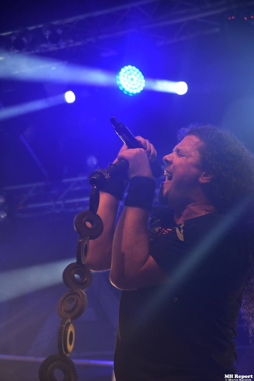 Arakain křtil novou desku Jekyll & Hyde v Plzni. V KD Šeříková bylo vyprodáno