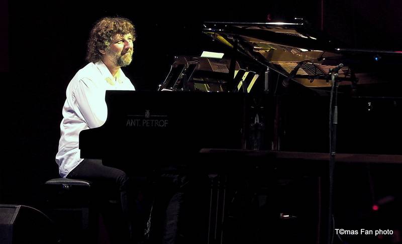 Haně Hegerové ve Foru Karlín gratulovali Lucie Bílá, Štefan Margita, Hana Zagorová a další