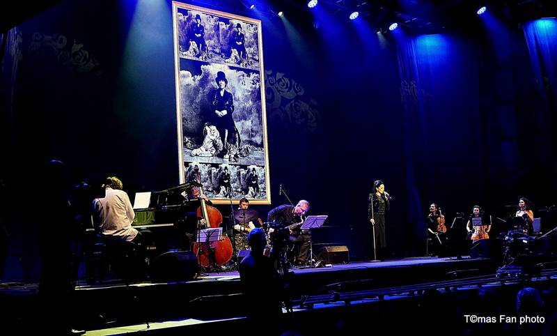 Haně Hegerové ve Foru Karlín gratulovali Lucie Bílá, Štefan Margita, Hana Zagorová a další