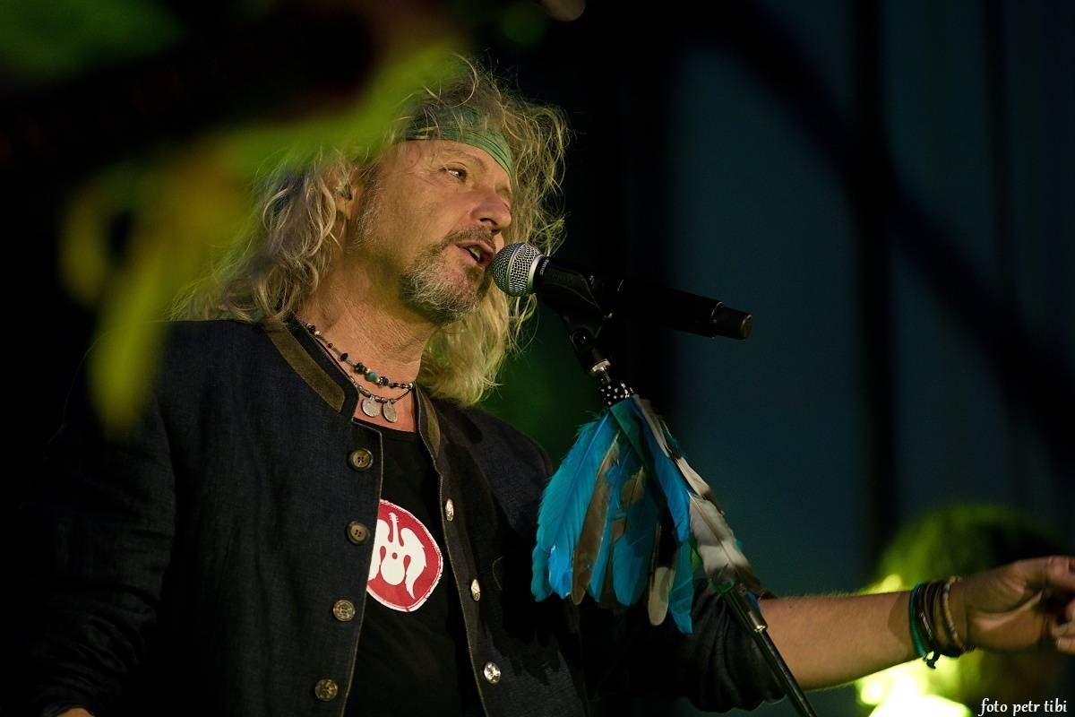 Peter Nagy slavil v Českých Budějovicích šedesátiny. Diváky zvedl ze sedadel