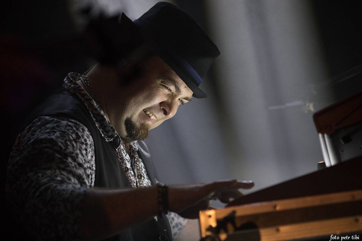 Peter Nagy slavil v Českých Budějovicích šedesátiny. Diváky zvedl ze sedadel