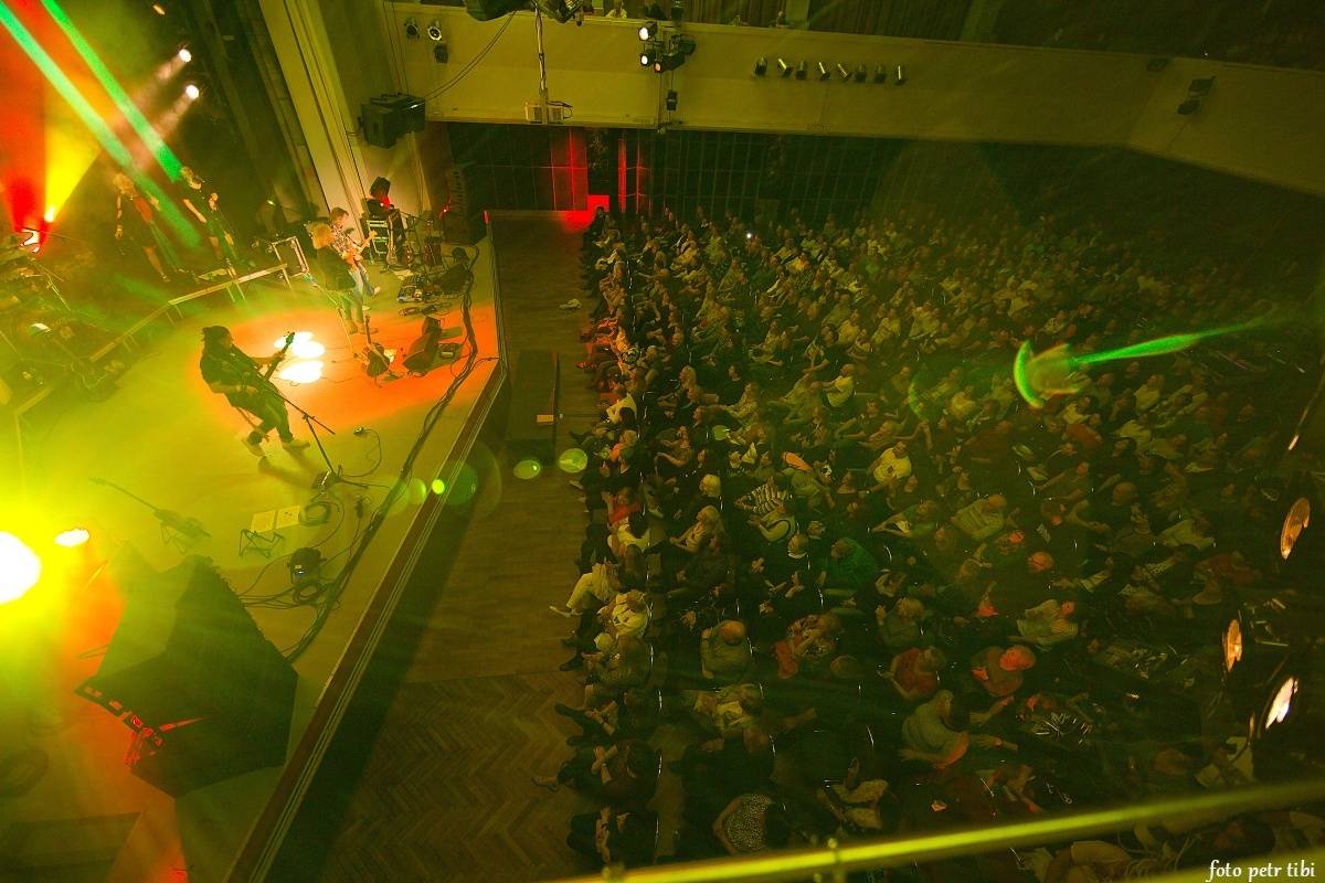 Peter Nagy slavil v Českých Budějovicích šedesátiny. Diváky zvedl ze sedadel