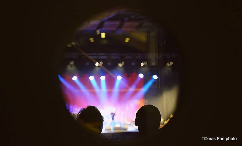 Richard Müller, Michael Kocáb a Ondřej Soukup se ve Foru Karlín vrátili do penzionu Svět