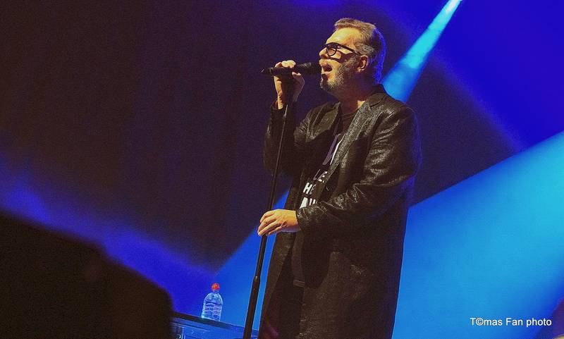 Richard Müller, Michael Kocáb a Ondřej Soukup se ve Foru Karlín vrátili do penzionu Svět