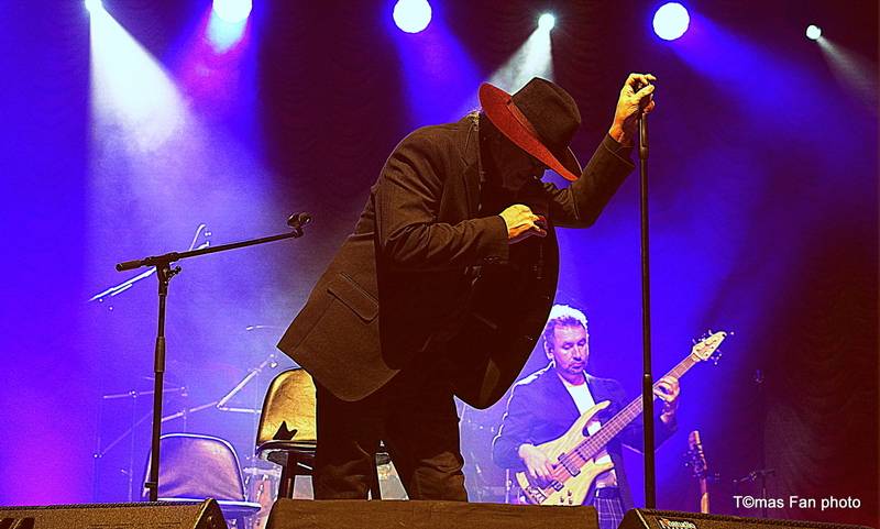 Richard Müller, Michael Kocáb a Ondřej Soukup se ve Foru Karlín vrátili do penzionu Svět