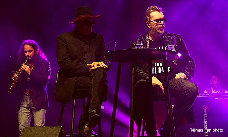 Richard Müller, Michael Kocáb a Ondřej Soukup se ve Foru Karlín vrátili do penzionu Svět