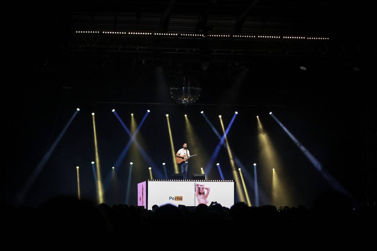 Úplně levej Pokáč křtil nové album ve Foru Karlín, předskakoval Michal Horák