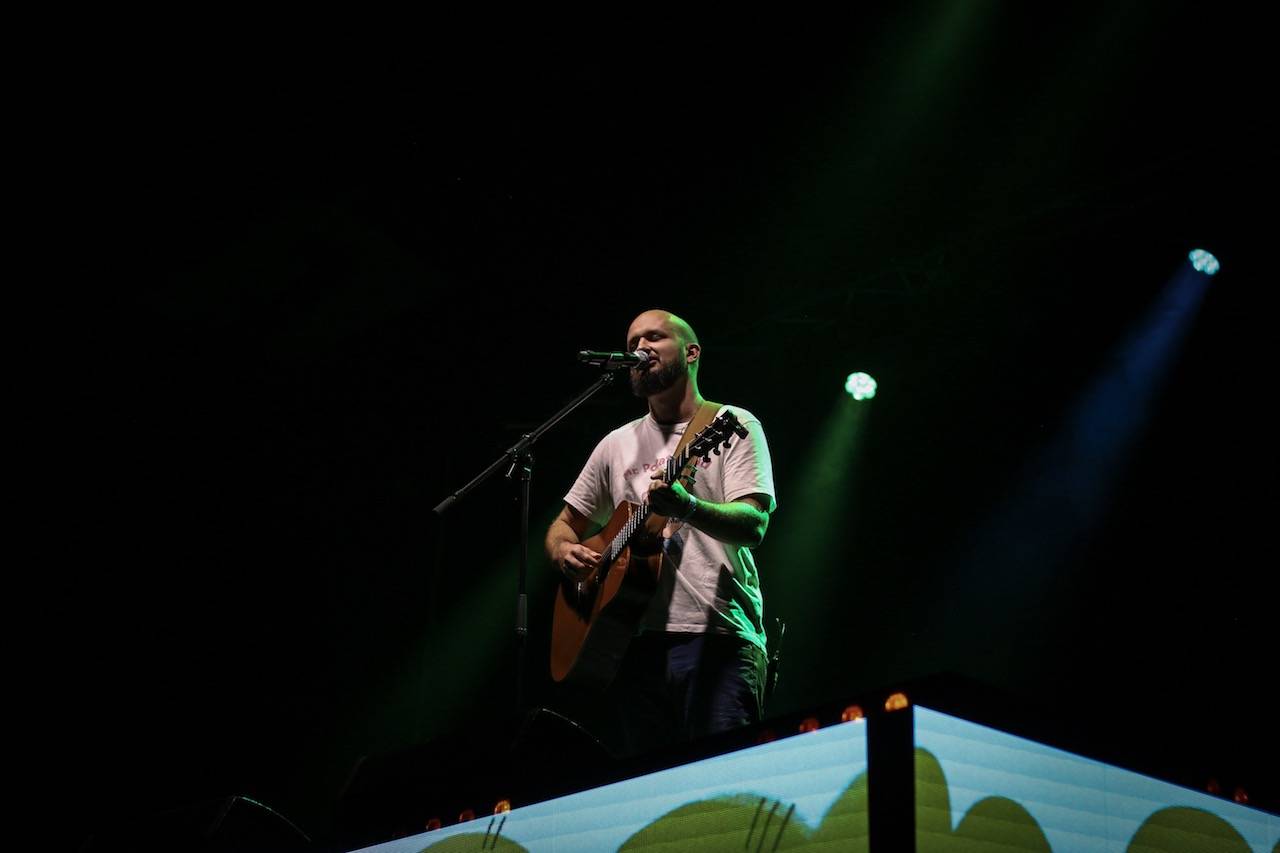 Úplně levej Pokáč křtil nové album ve Foru Karlín, předskakoval Michal Horák