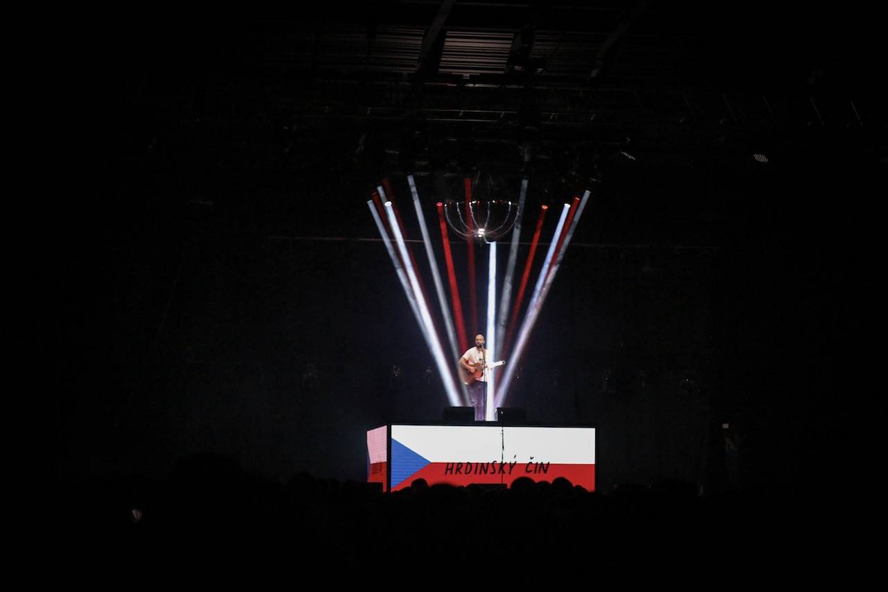 Úplně levej Pokáč křtil nové album ve Foru Karlín, předskakoval Michal Horák