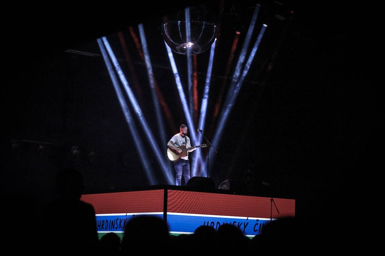 Úplně levej Pokáč křtil nové album ve Foru Karlín, předskakoval Michal Horák