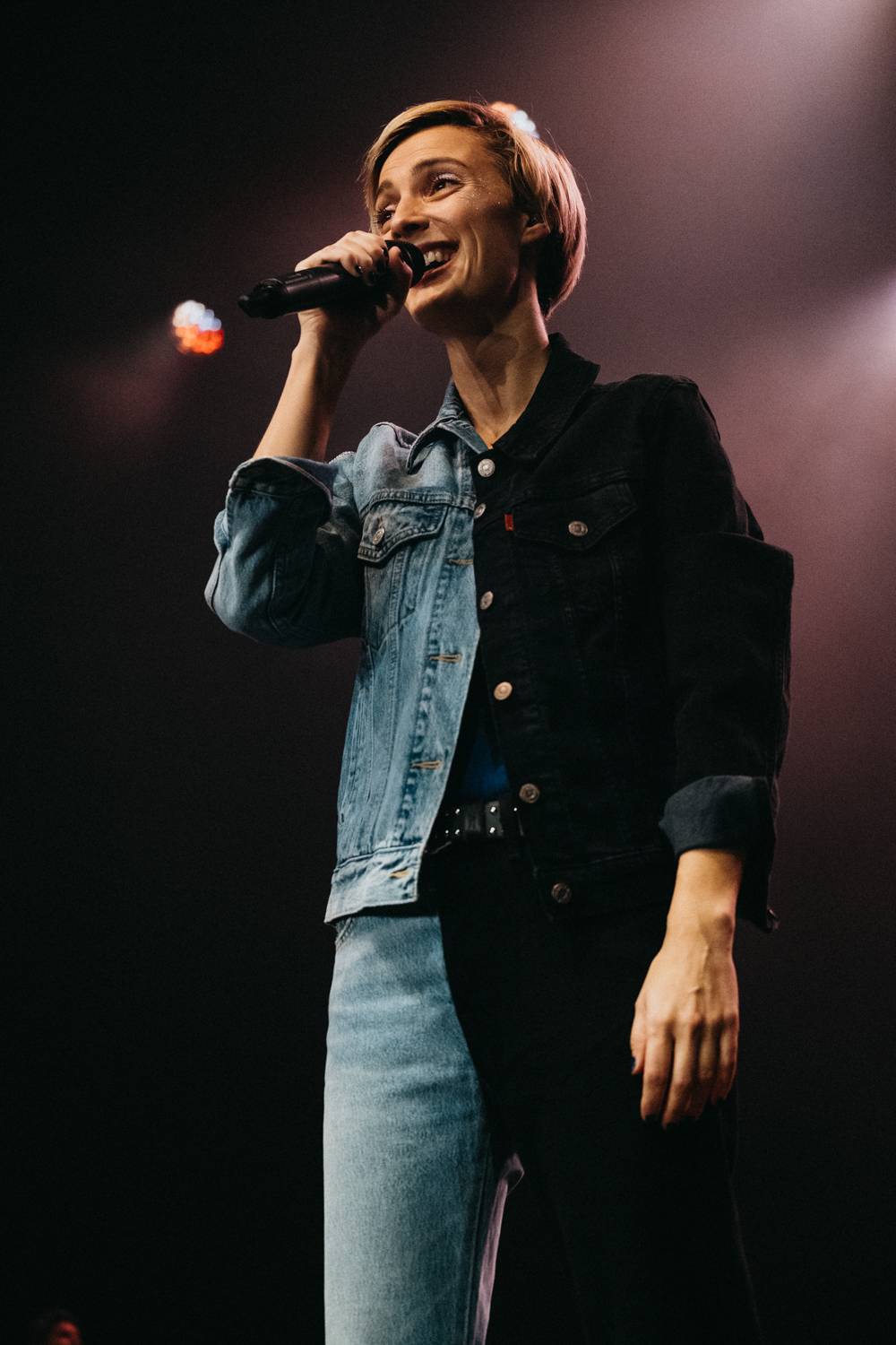 Dojatá Barbora Poláková si splnila sen: Ve Foru Karlín se prolétla nad hlavami diváku