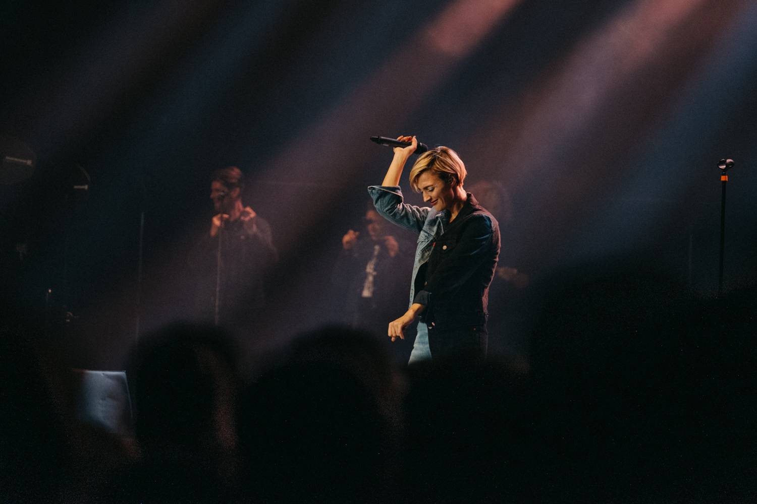 Dojatá Barbora Poláková si splnila sen: Ve Foru Karlín se prolétla nad hlavami diváku