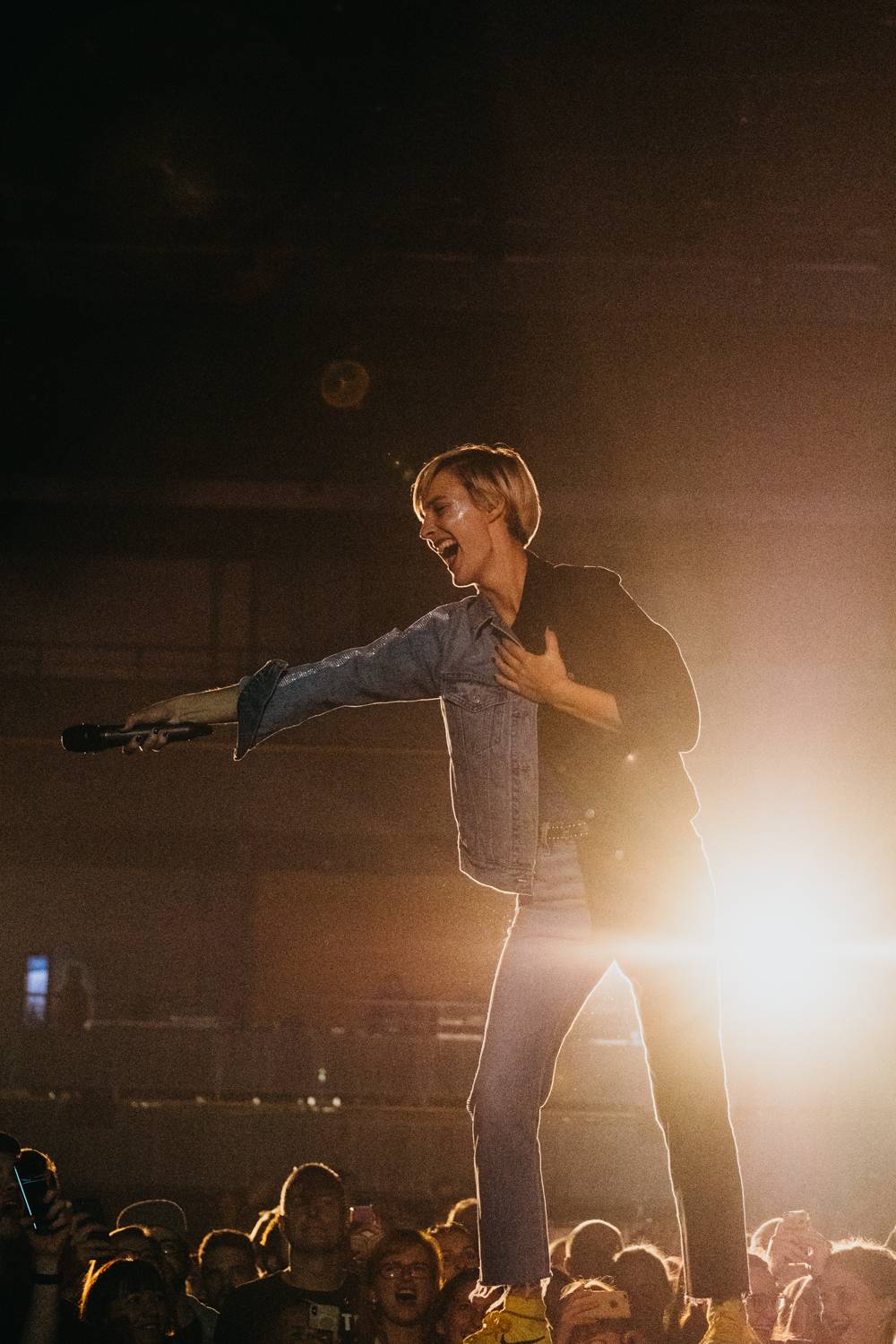 Dojatá Barbora Poláková si splnila sen: Ve Foru Karlín se prolétla nad hlavami diváku