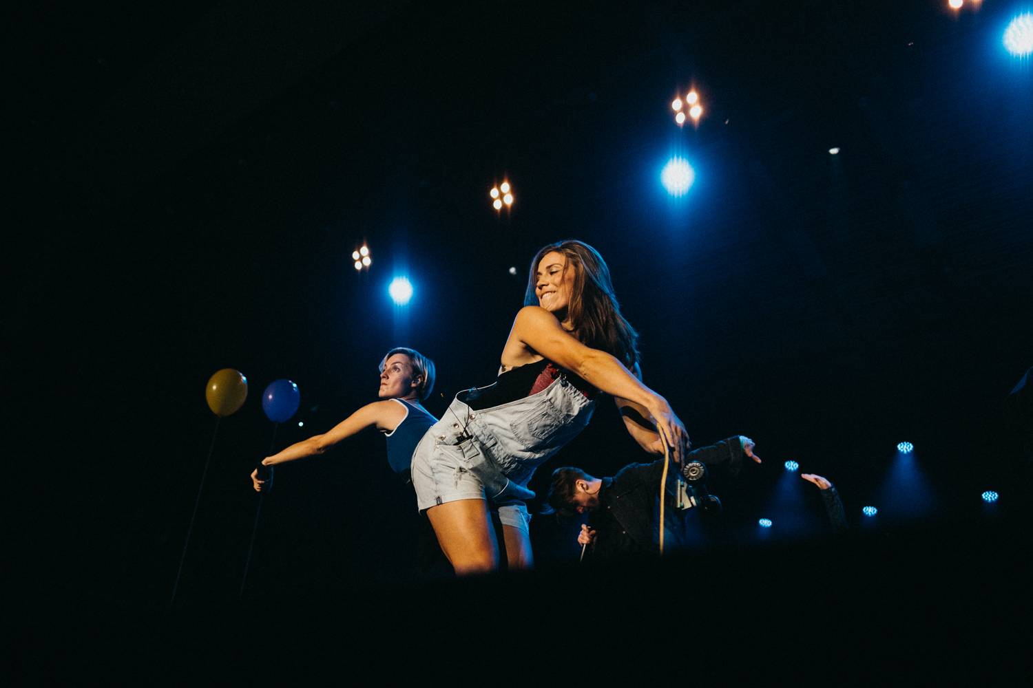 Dojatá Barbora Poláková si splnila sen: Ve Foru Karlín se prolétla nad hlavami diváku