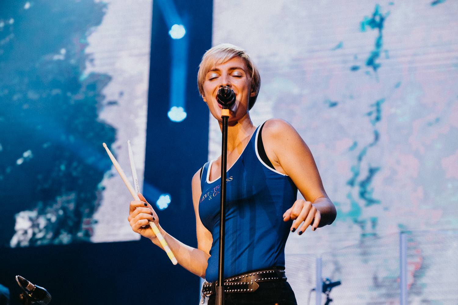 Dojatá Barbora Poláková si splnila sen: Ve Foru Karlín se prolétla nad hlavami diváku