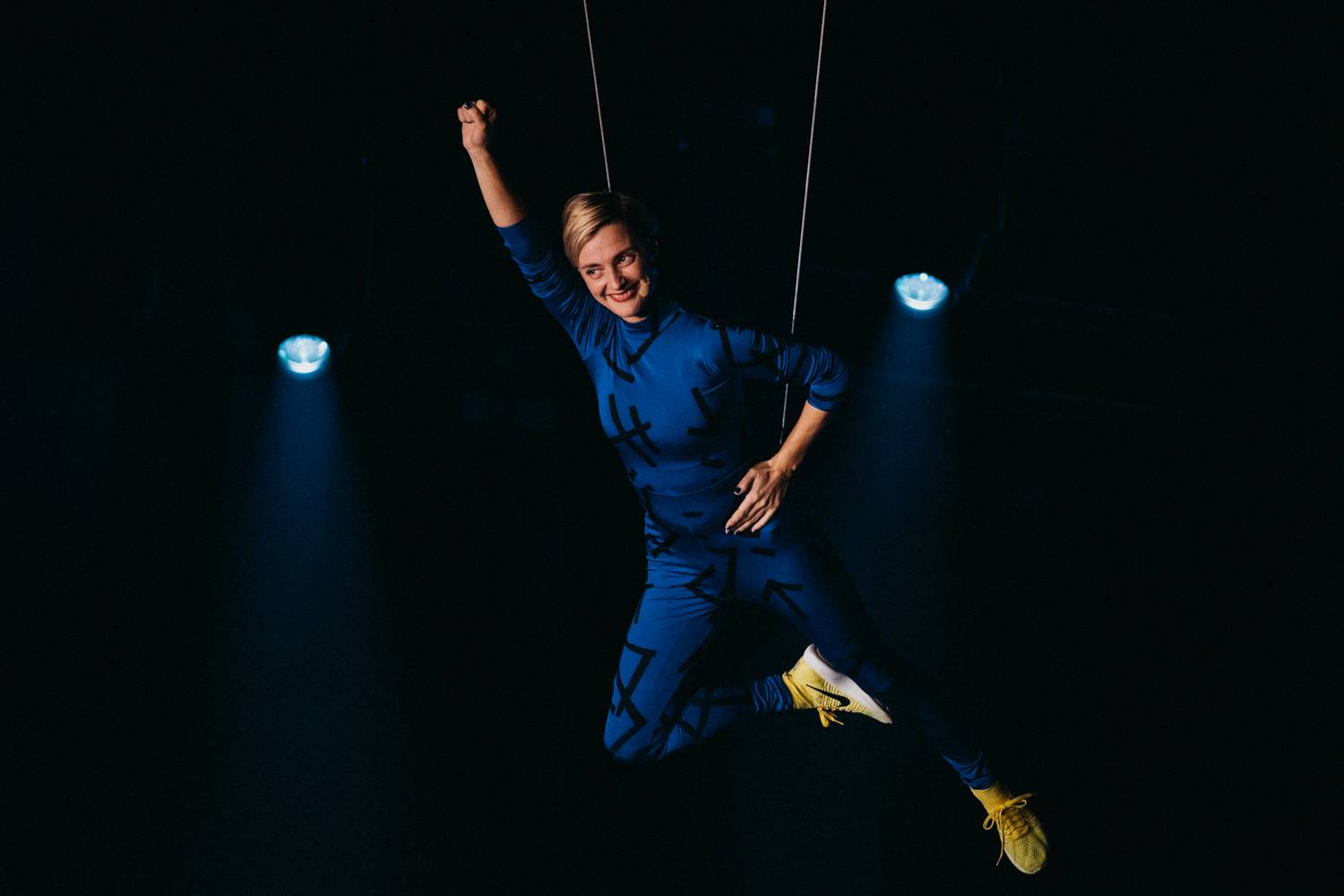 Dojatá Barbora Poláková si splnila sen: Ve Foru Karlín se prolétla nad hlavami diváku