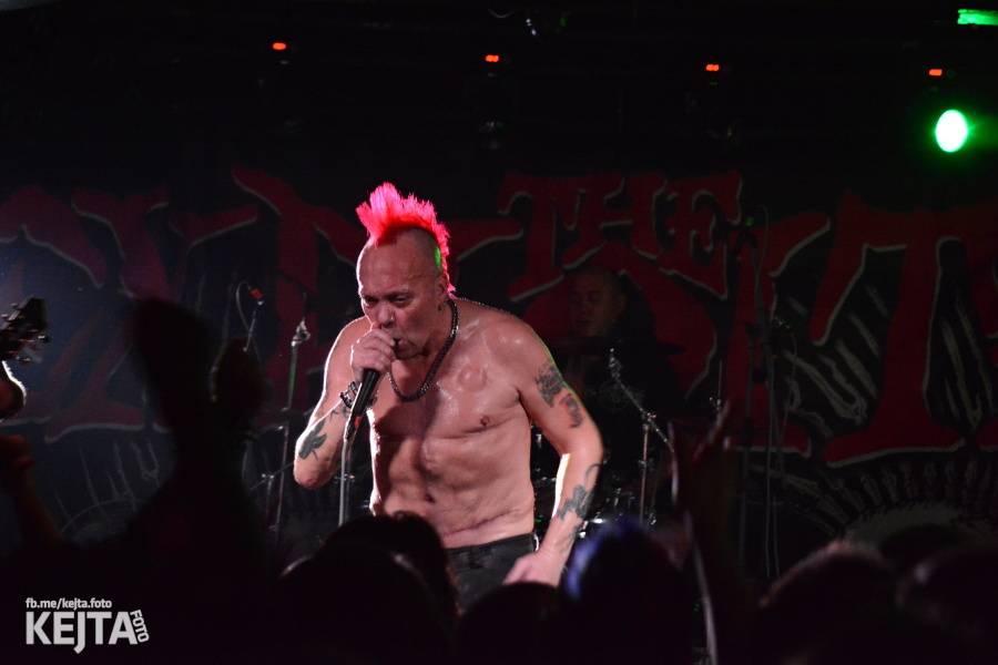 The Exploited rozpoutali v Praze punkové šílenství