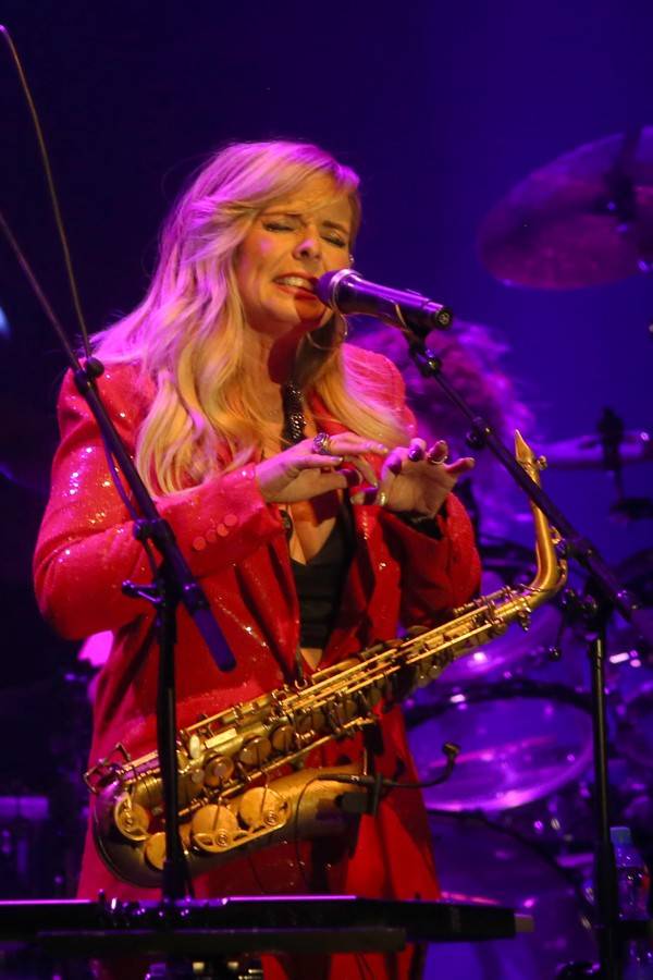 Candy Dulfer zvedala v brněnském Sonu ze sedadel