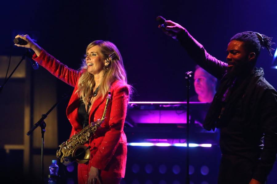 Candy Dulfer zvedala v brněnském Sonu ze sedadel