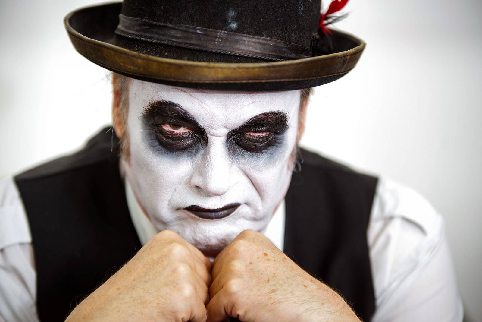 Tiger Lillies se v Divadle Archa vrátili ke kabaretu. Podívali jsme se i do zákulisí