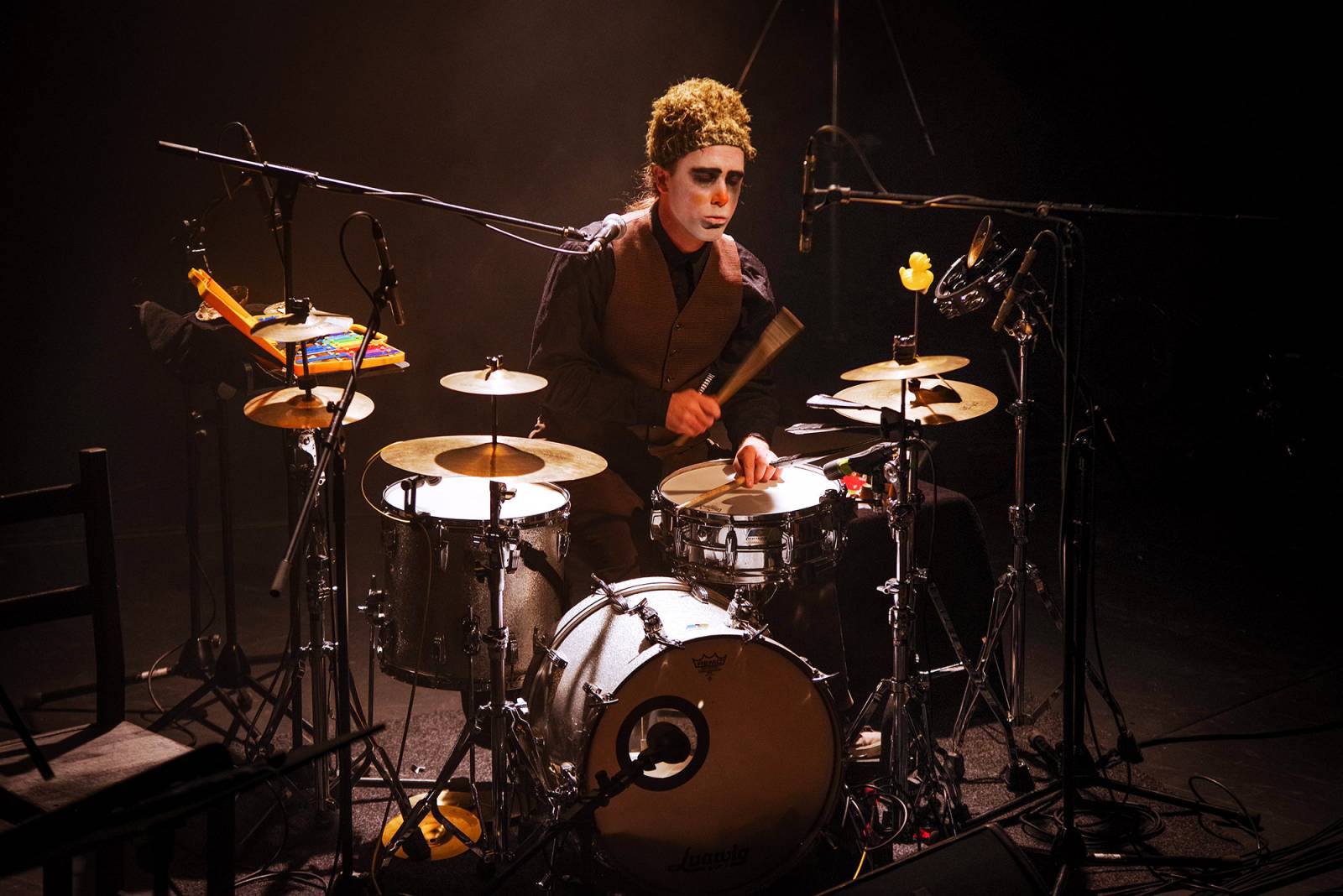 Tiger Lillies se v Divadle Archa vrátili ke kabaretu. Podívali jsme se i do zákulisí