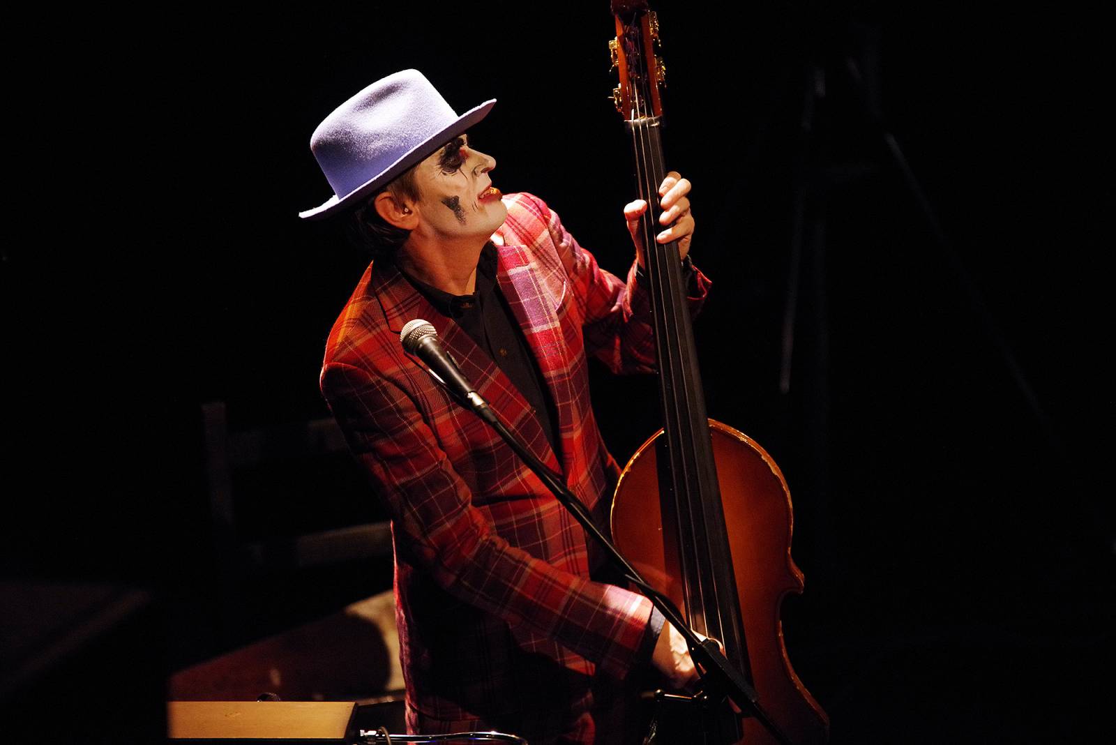 Tiger Lillies se v Divadle Archa vrátili ke kabaretu. Podívali jsme se i do zákulisí