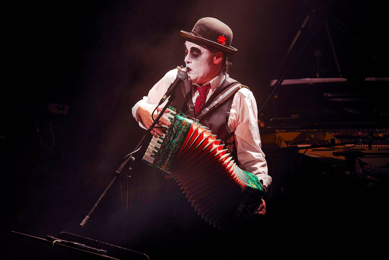 Tiger Lillies se v Divadle Archa vrátili ke kabaretu. Podívali jsme se i do zákulisí