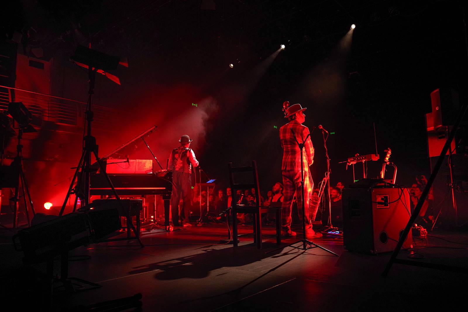 Tiger Lillies se v Divadle Archa vrátili ke kabaretu. Podívali jsme se i do zákulisí