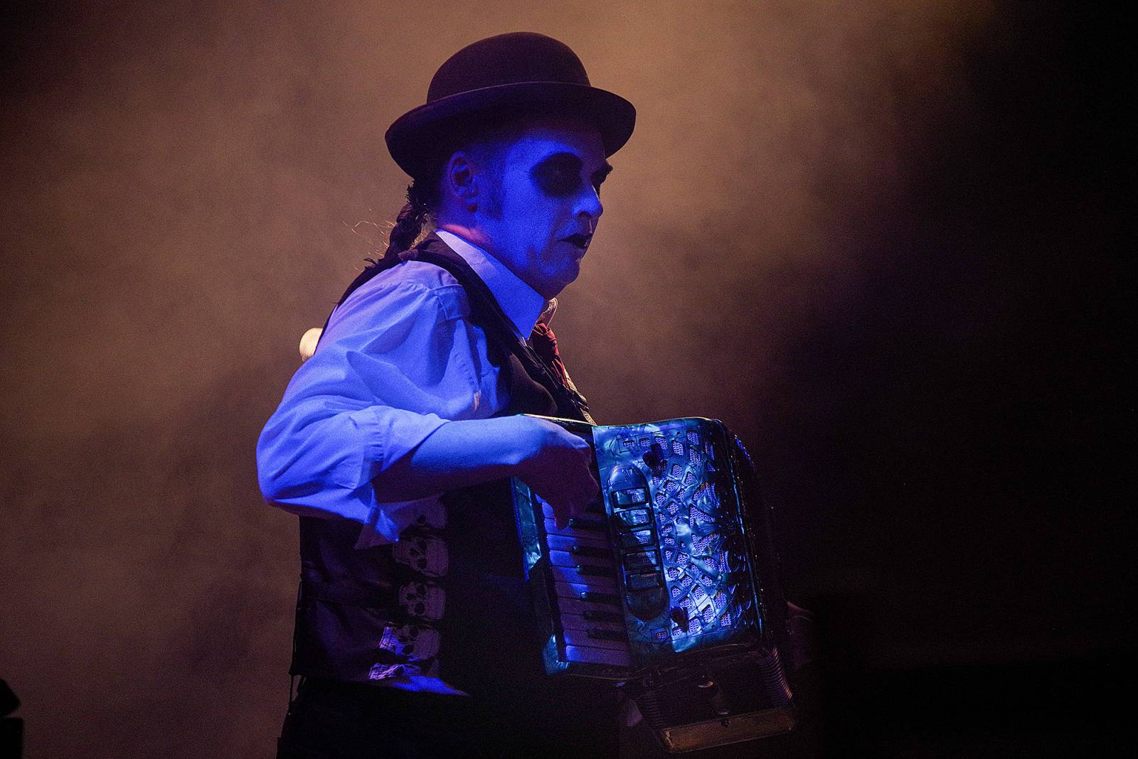 Tiger Lillies se v Divadle Archa vrátili ke kabaretu. Podívali jsme se i do zákulisí