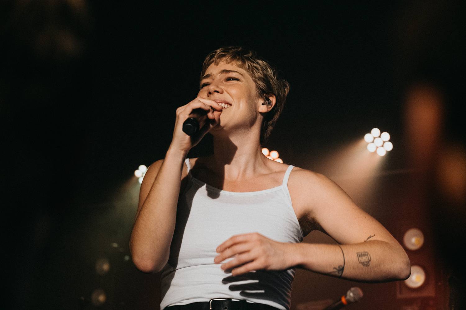 K.Flay rozdávala energii ve vyprodaném Rock Café