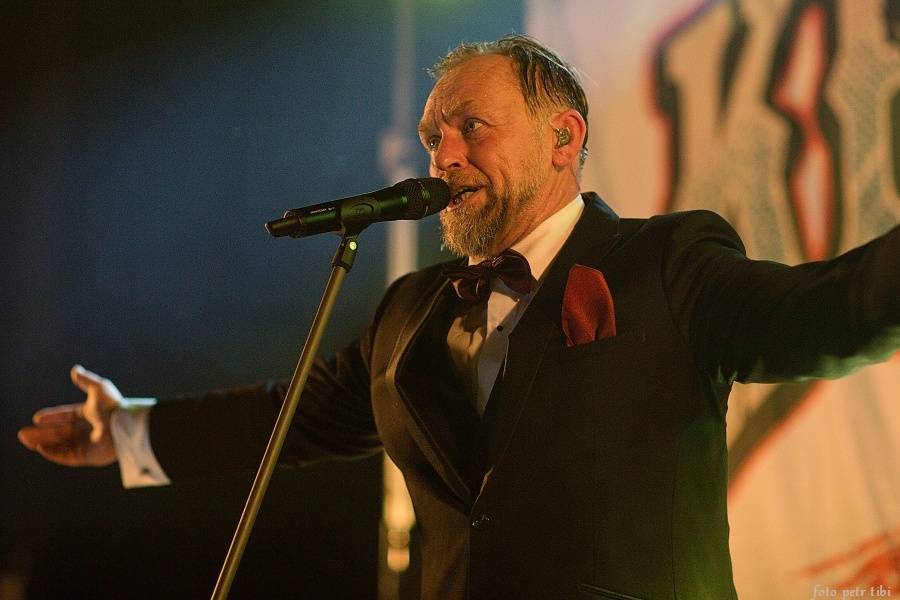 Krucipüsk představil v Českých Budějovicích nové album Country Hell