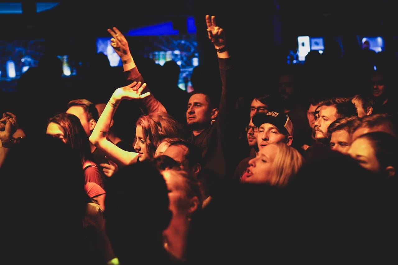 Wohnout v pražské Retro Music Hall nezahráli ani jeden pomalý song. Sál tančil od začátku do konce