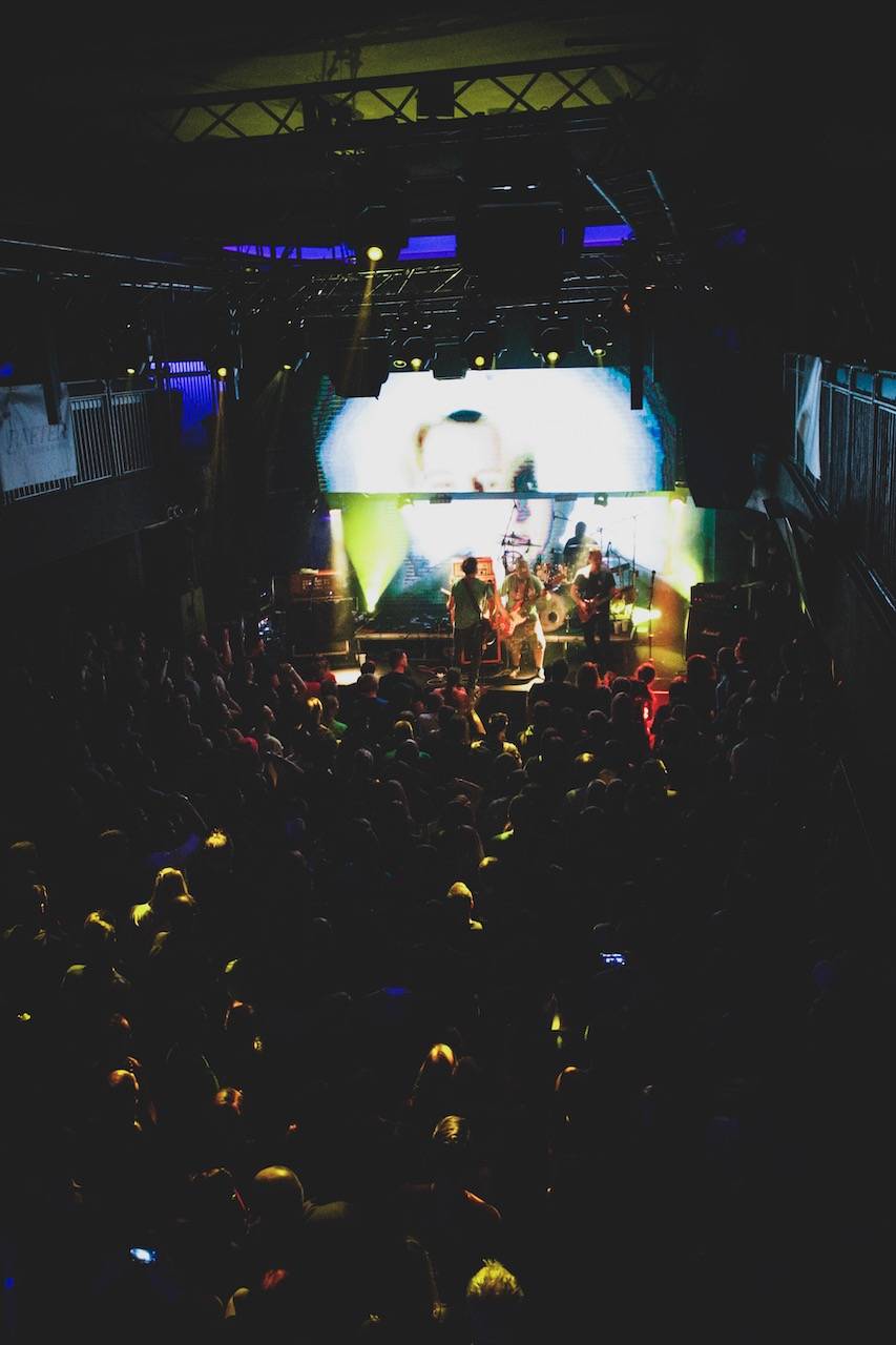 Wohnout v pražské Retro Music Hall nezahráli ani jeden pomalý song. Sál tančil od začátku do konce