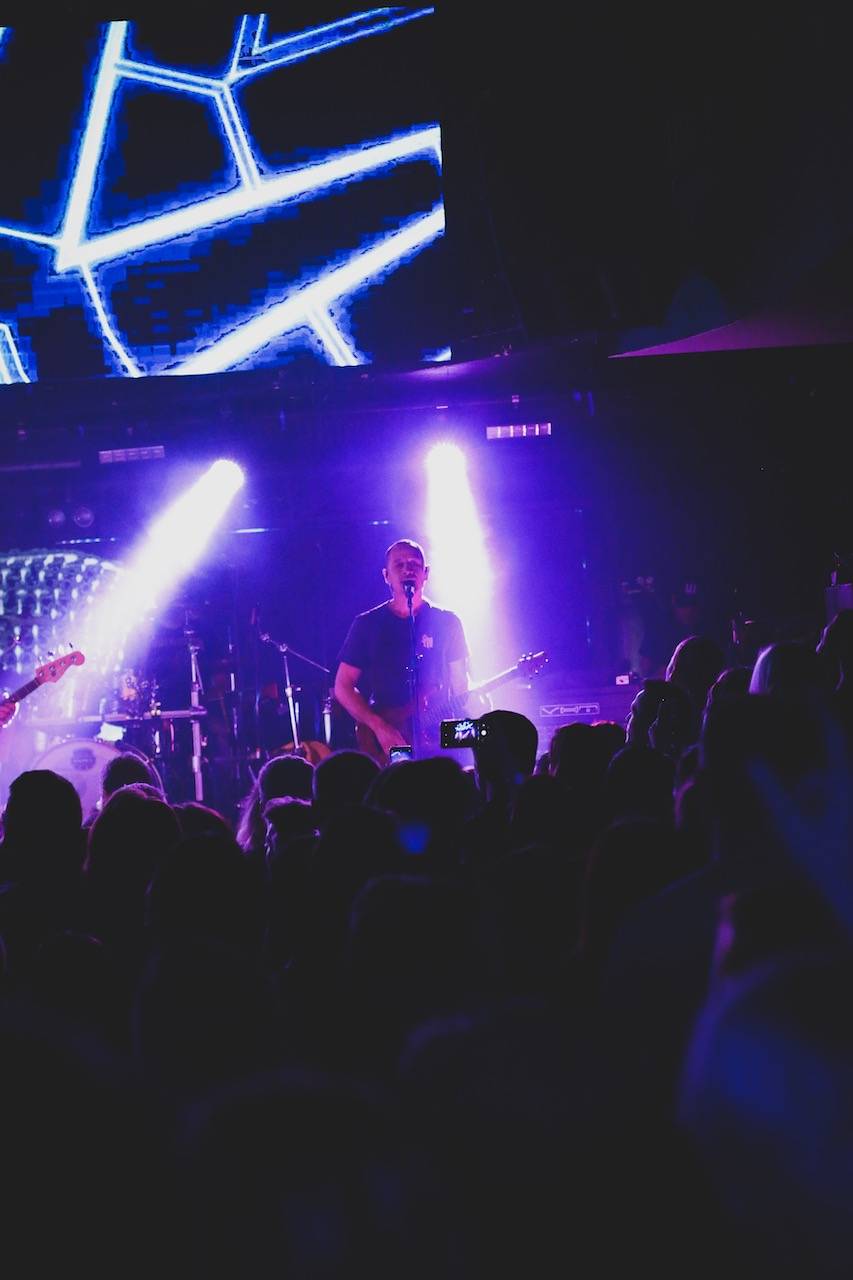 Wohnout v pražské Retro Music Hall nezahráli ani jeden pomalý song. Sál tančil od začátku do konce