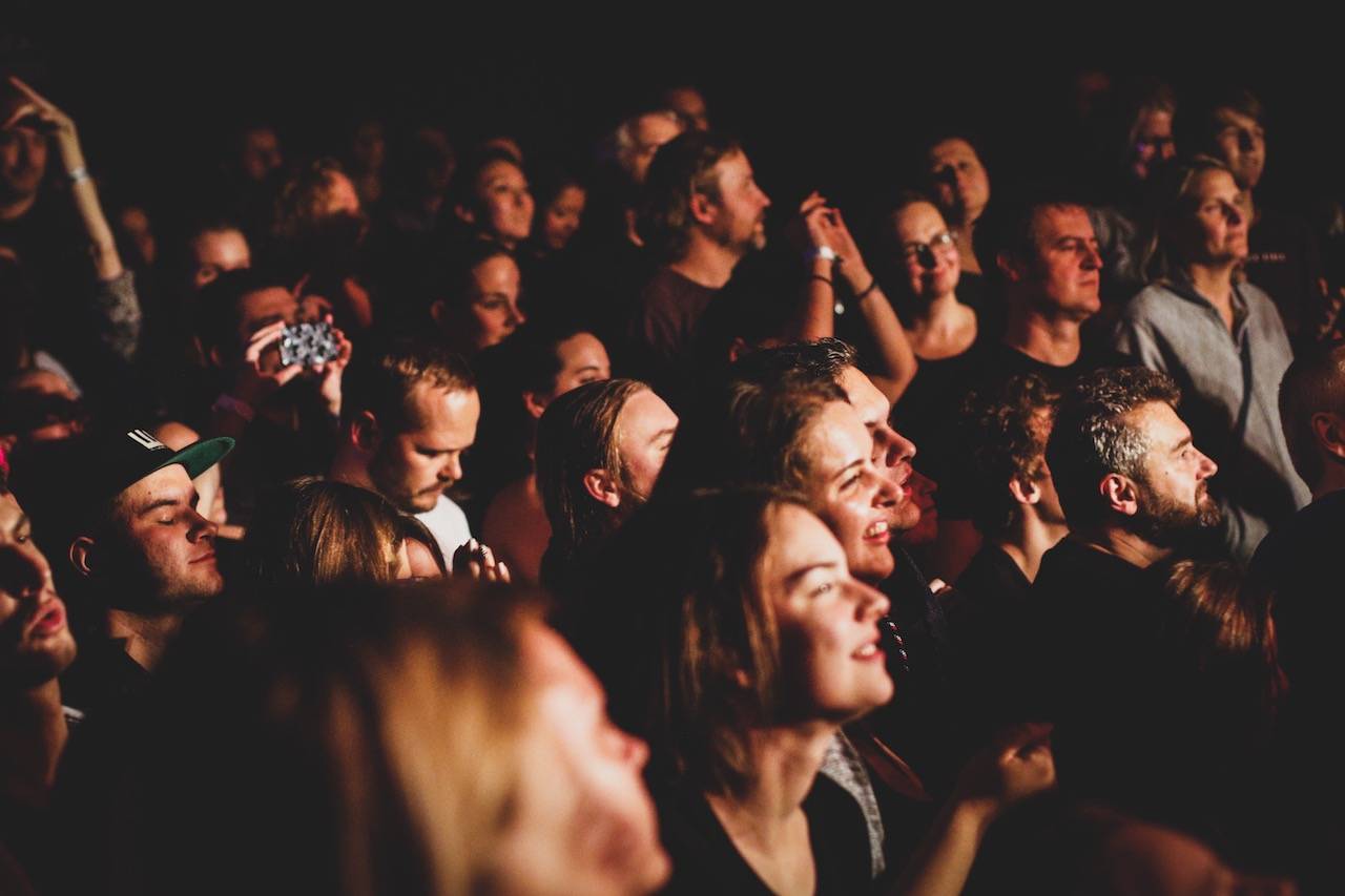 Wohnout v pražské Retro Music Hall nezahráli ani jeden pomalý song. Sál tančil od začátku do konce