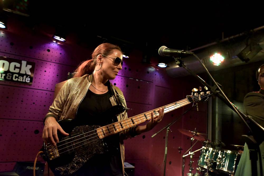 Parádní funky večer v klubu Jazz Dock v podání baskytaristky Prince Idy Nielsen & The Funkbots