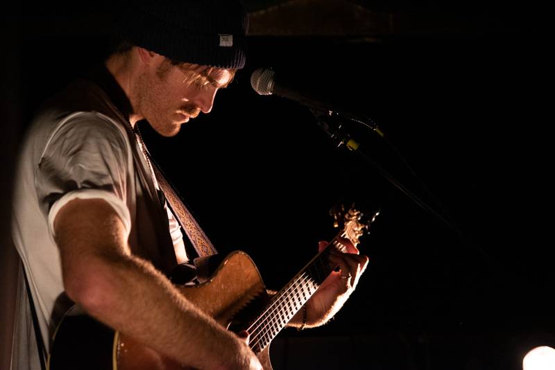 Okouzlující bratři Amistat s českými kořeny dojali v komorní atmosféře Palác Akropolis