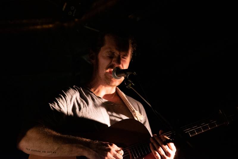 Okouzlující bratři Amistat s českými kořeny dojali v komorní atmosféře Palác Akropolis