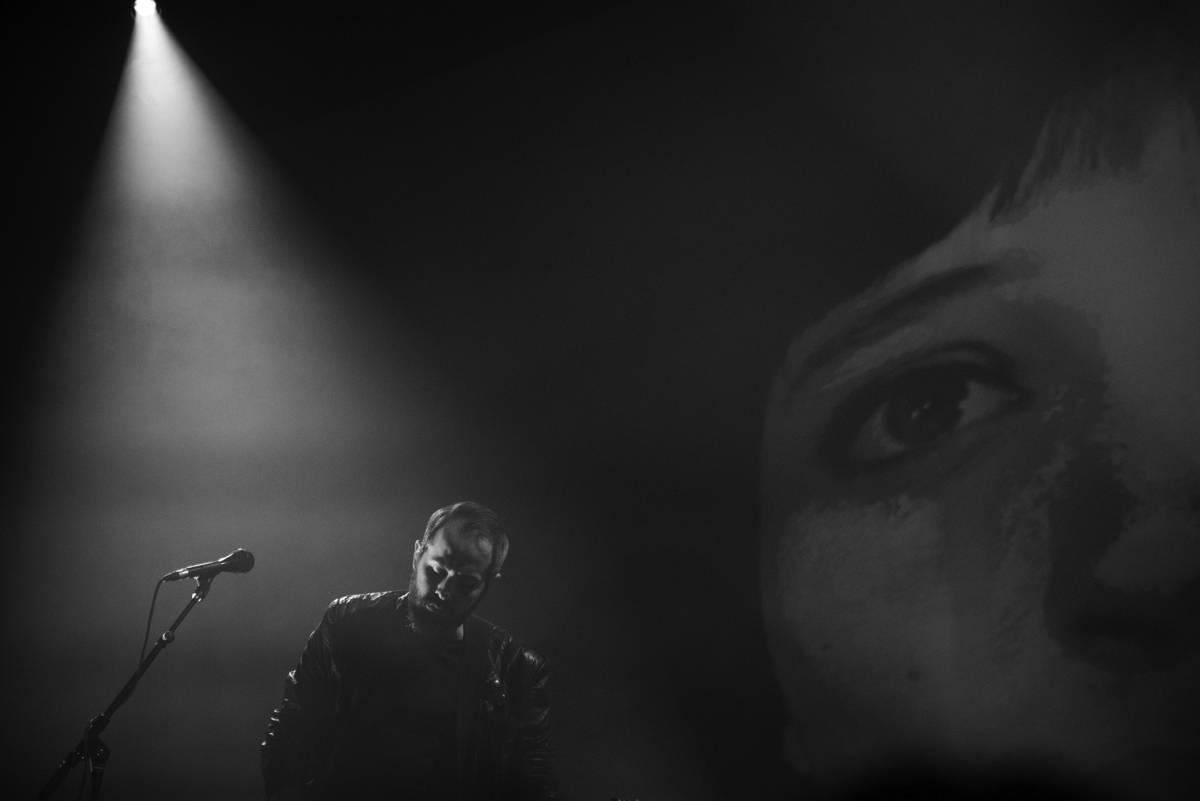 Melancholie ovládla Prahu: Cigarettes After Sex naplnili podruhé Roxy