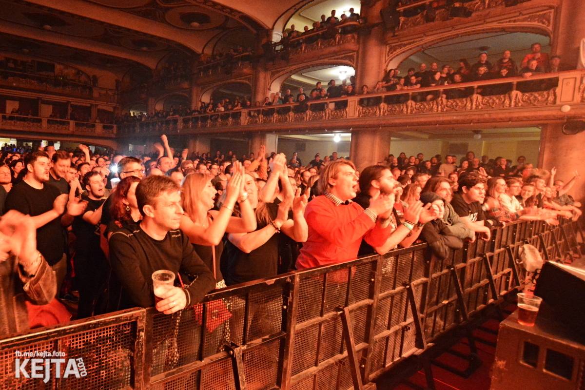 Visací zámek slavil v Lucerně 37 let. Přišla dokonce i striptérka