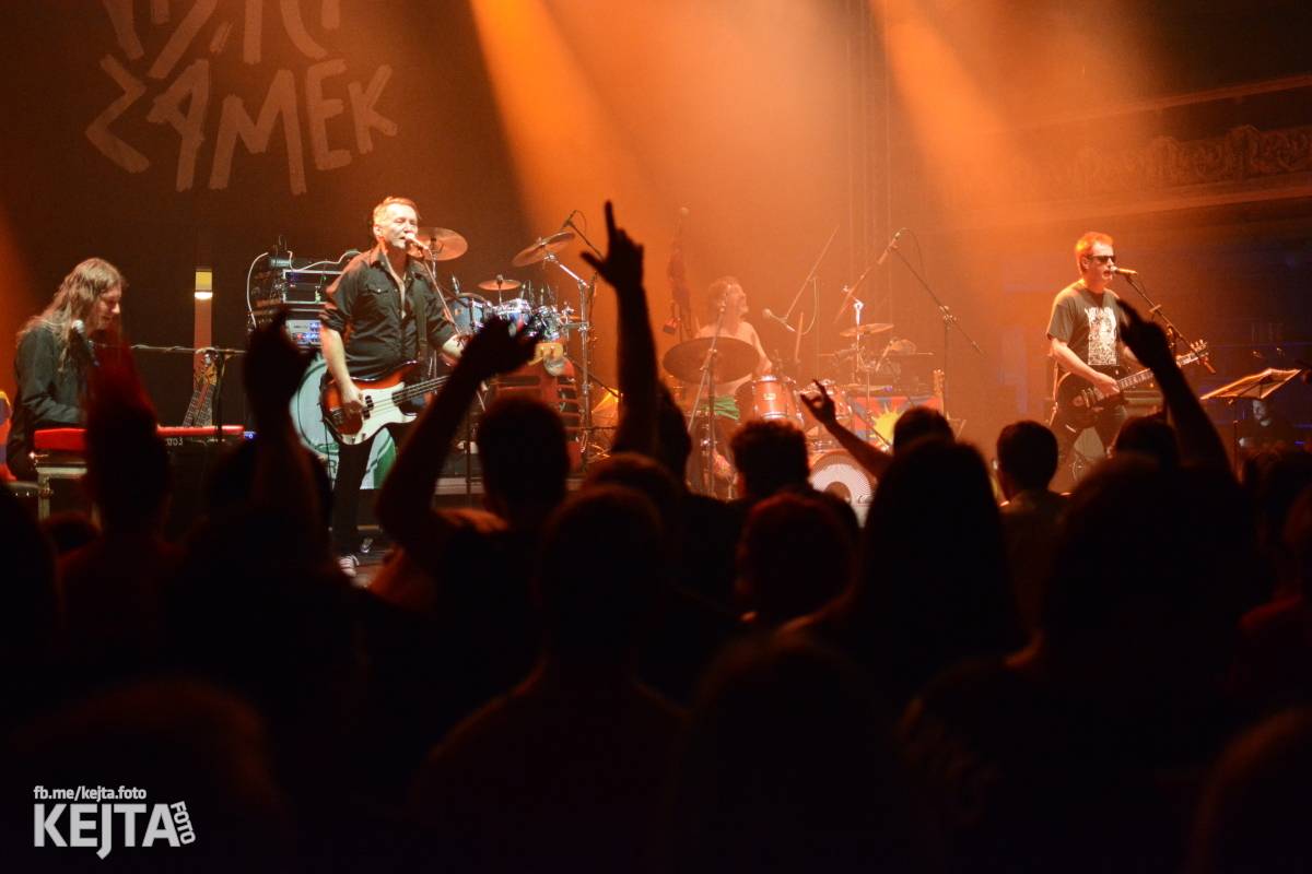 Visací zámek slavil v Lucerně 37 let. Přišla dokonce i striptérka