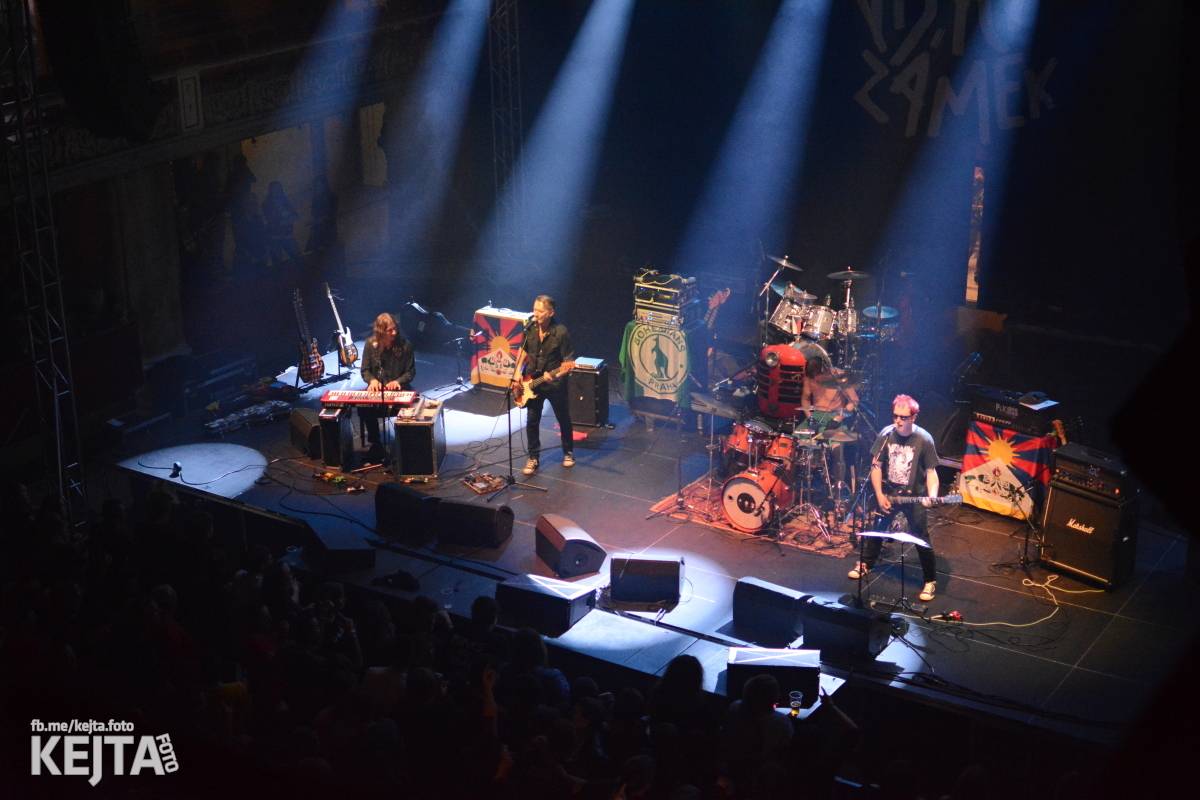 Visací zámek slavil v Lucerně 37 let. Přišla dokonce i striptérka