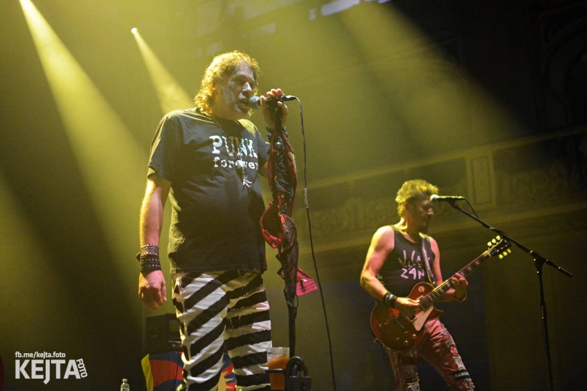 Visací zámek slavil v Lucerně 37 let. Přišla dokonce i striptérka