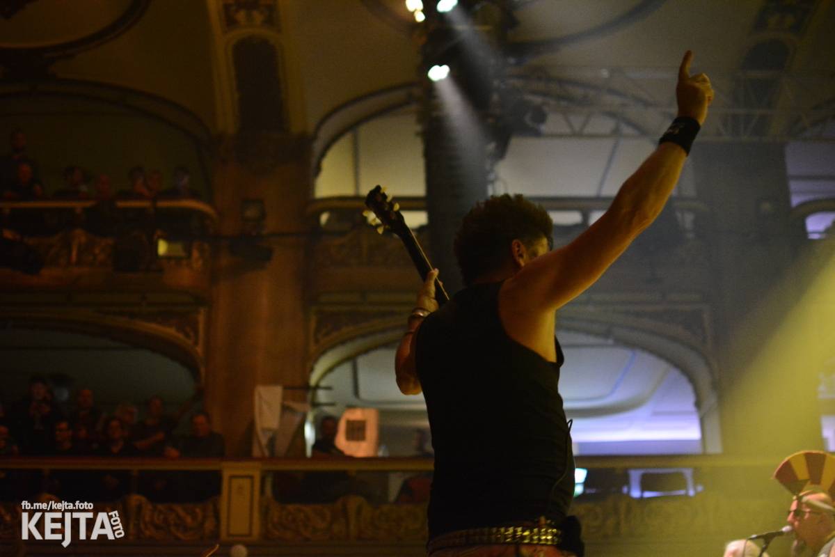 Visací zámek slavil v Lucerně 37 let. Přišla dokonce i striptérka