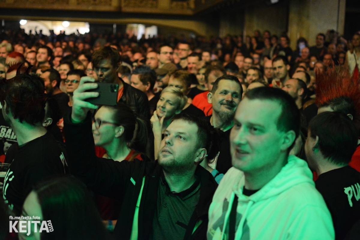 Visací zámek slavil v Lucerně 37 let. Přišla dokonce i striptérka