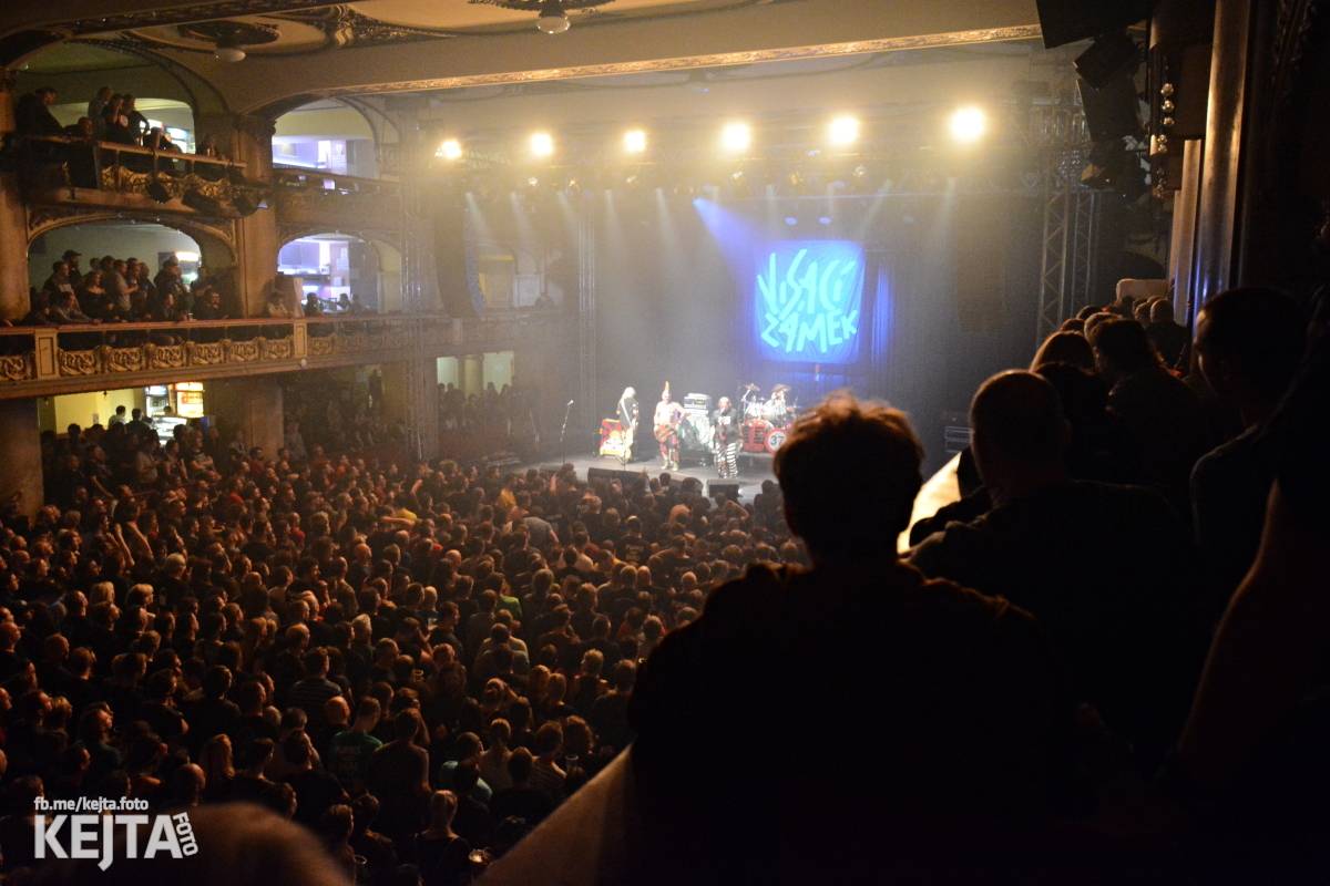 Visací zámek slavil v Lucerně 37 let. Přišla dokonce i striptérka