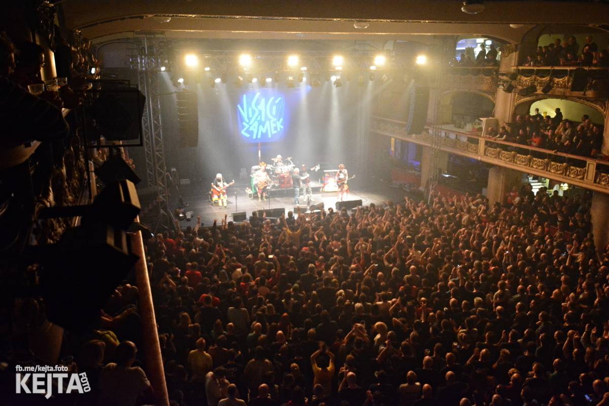 Visací zámek slavil v Lucerně 37 let. Přišla dokonce i striptérka